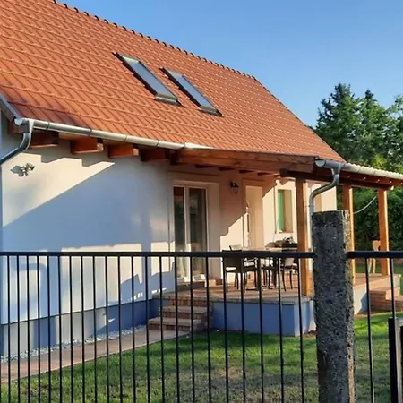 Andrea Nyaralohaz Hébergement de vacances Kovagoors