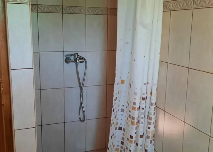 Andrea Nyaralohaz Kovagoors